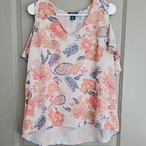 Antibes Blanc Cold Shoulder Top